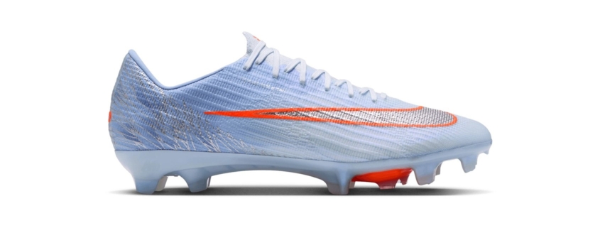 Nike Mercurial Superfly 11 Elite United Pack 4 bleu clair, Swoosh argent cerné d'orange